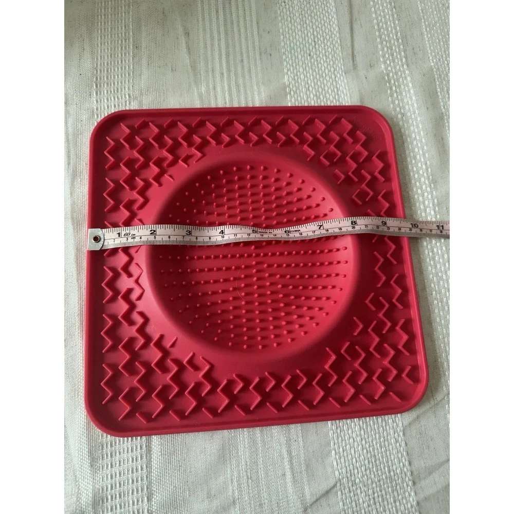 Red Silicone Pet Food Licking Mat‎ 10x10